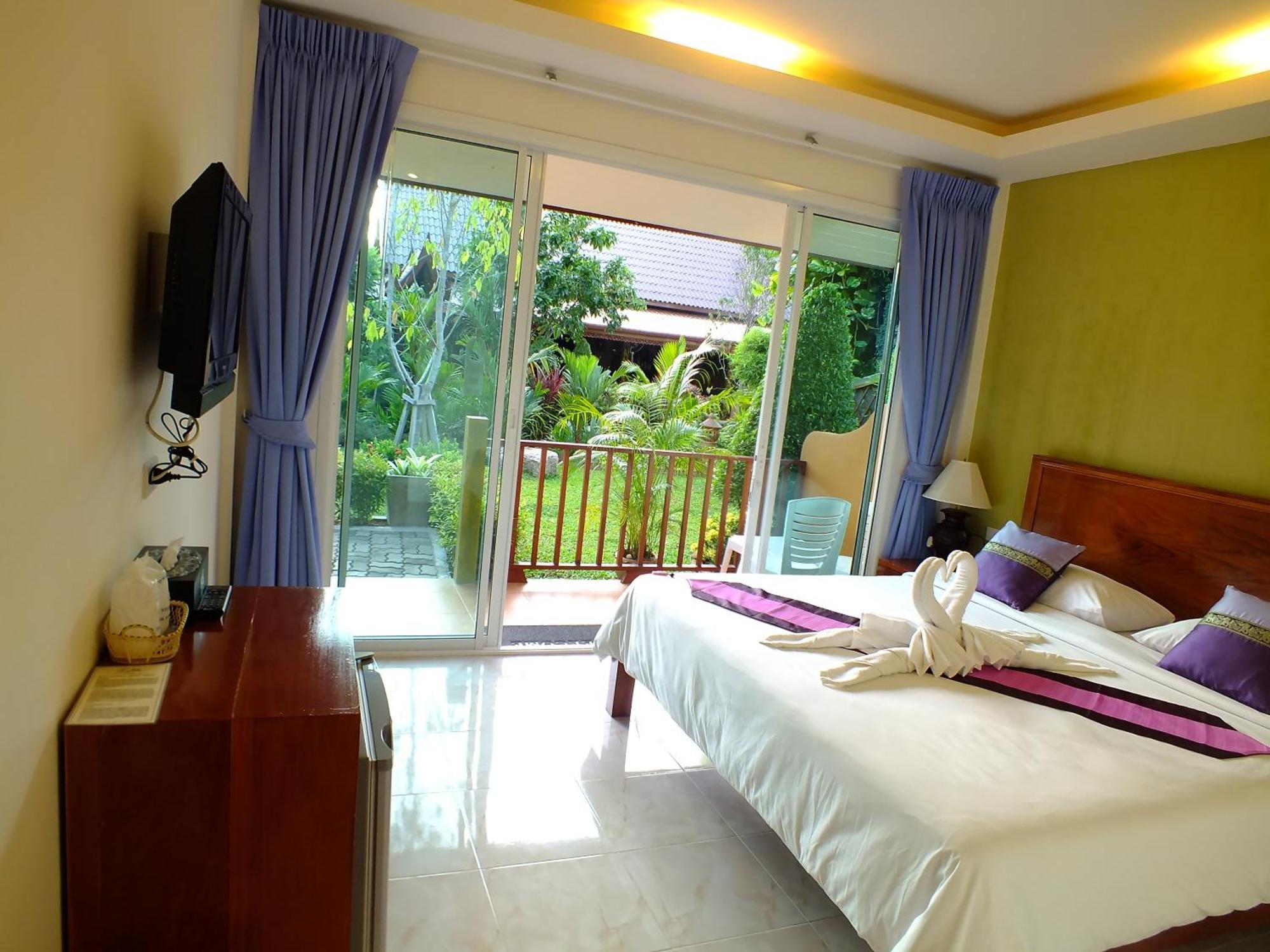 Baan Vanida Garden Resort Karon Exterior photo