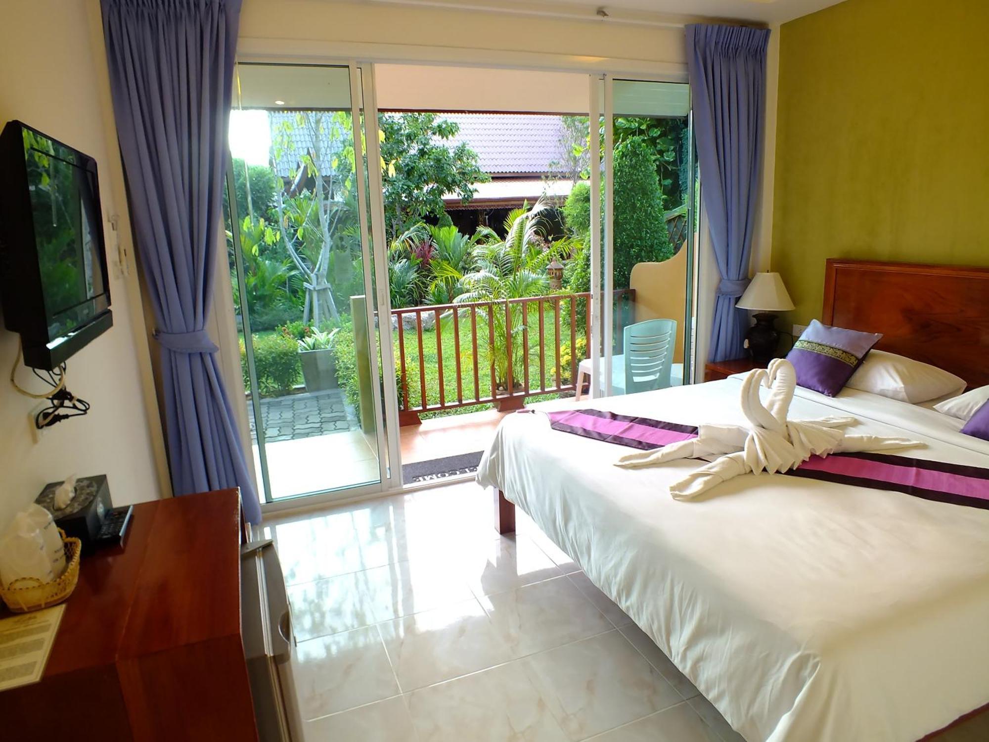Baan Vanida Garden Resort Karon Exterior photo