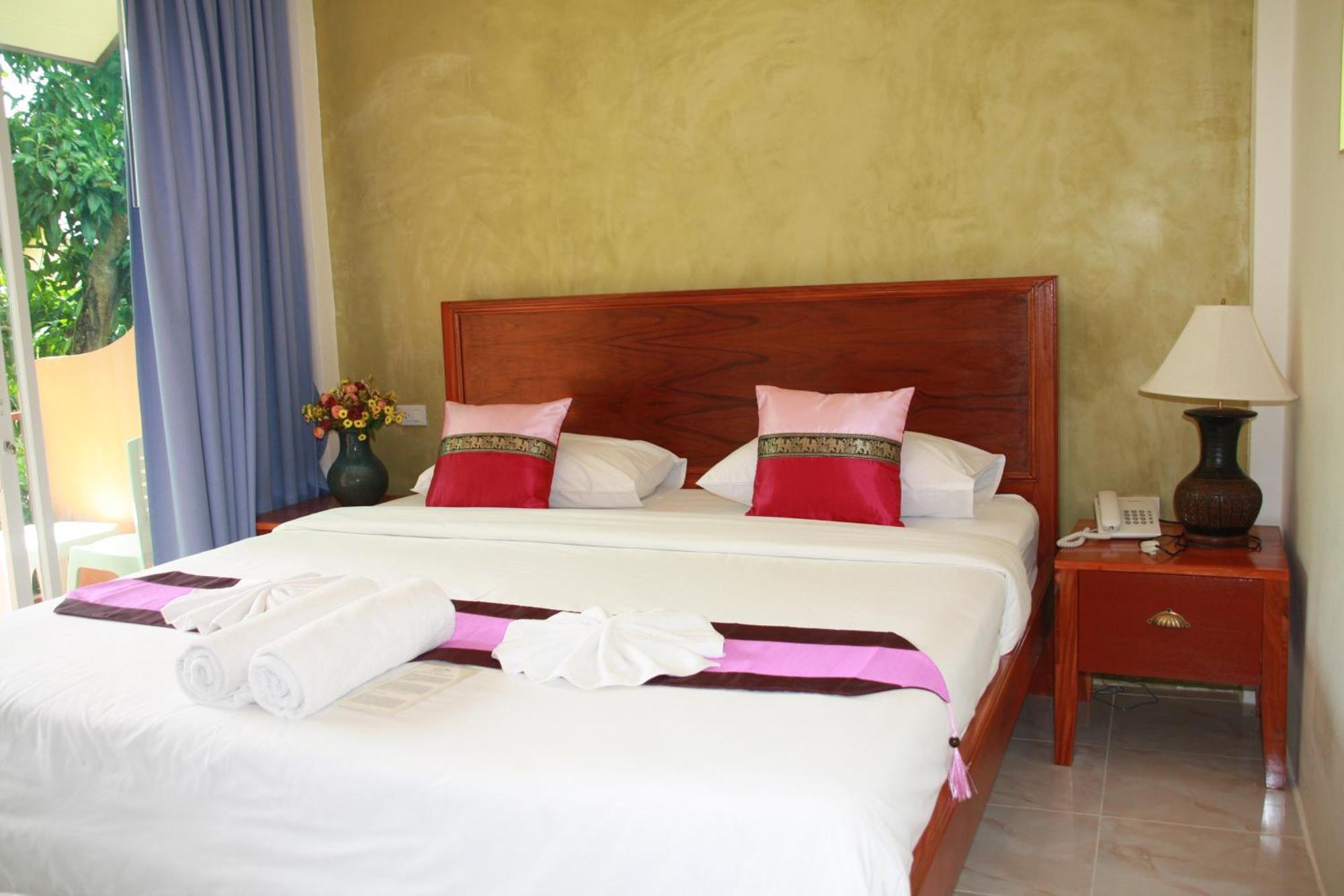 Baan Vanida Garden Resort Karon Exterior photo